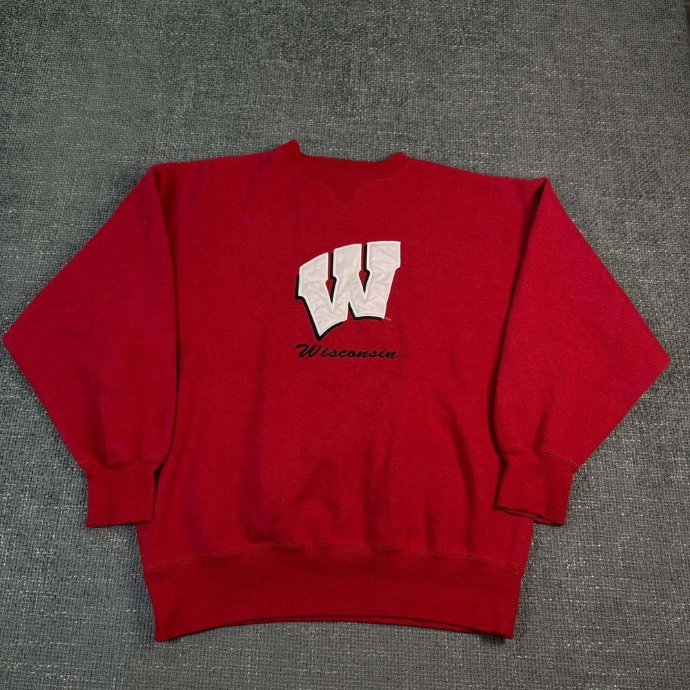 Midwest Embroidery Wisconsin Badgers Sweatshirt Unisex Large Red 90s Vintage